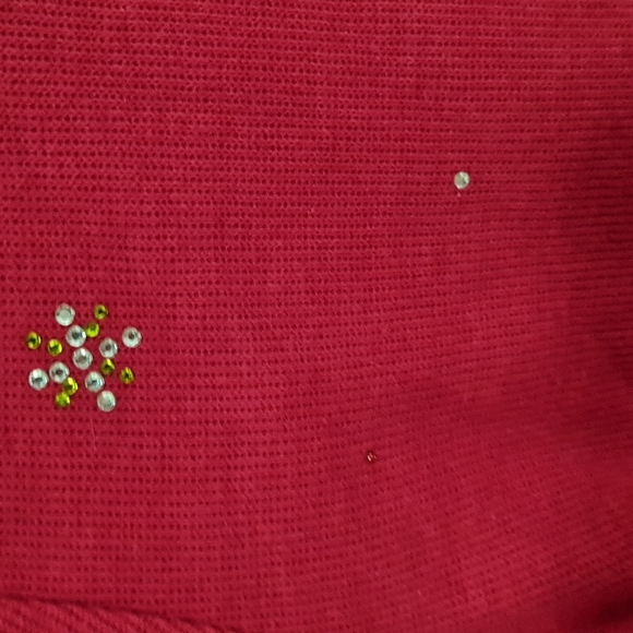 FESTIVE CHRISTMAS SWEATER - Picture 12 of 12